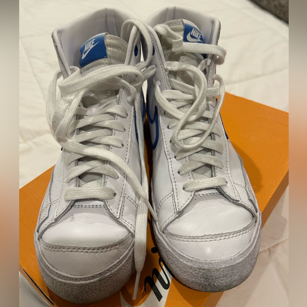 Nike Blazer Mid ‘77 View 2